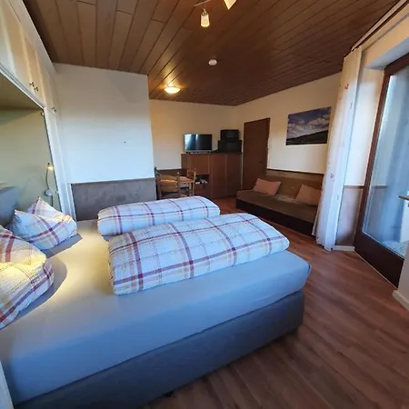 Ferienhaus-schoenwald Im Herzen Des Schwarzwaldes 1zimmerwohnung+balkon App7 Апартаменты Шёнвальд